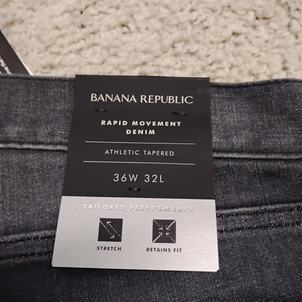 Banana Republic Jeans Mens 36x32 Black Denim Athletic Tapered Rapid Movement